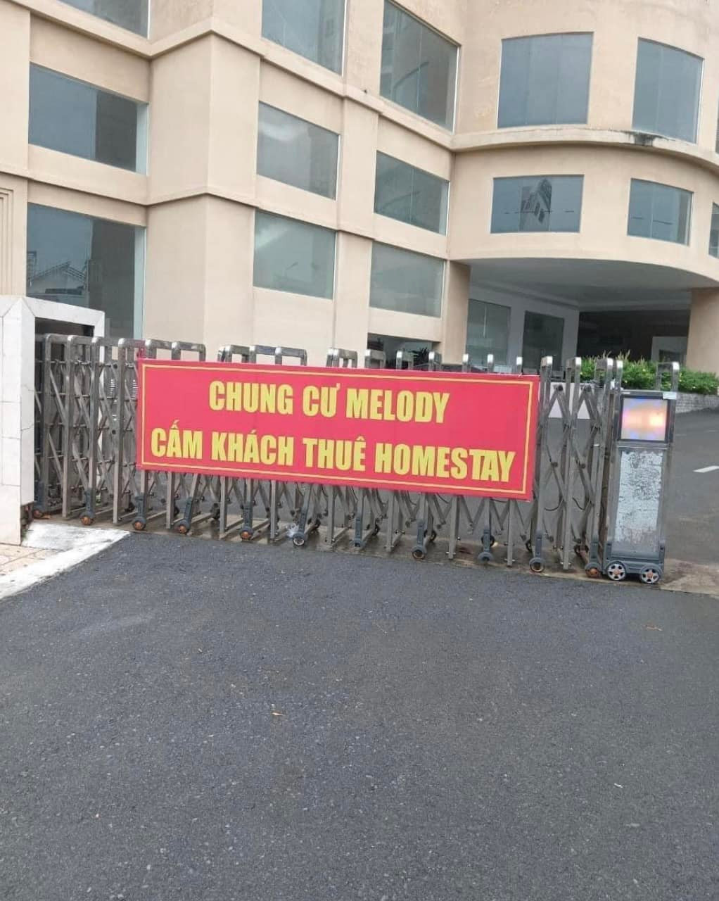 Chung cư treo biển cấm khách thuê homestay Chung cư treo biển cấm khách thuê homestay