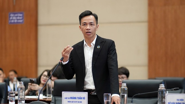 Luật sư Hoàng Tuấn Vũ (Đoàn Luật sư TP Hà Nội). Luật sư Hoàng Tuấn Vũ (Đoàn Luật sư TP Hà Nội).