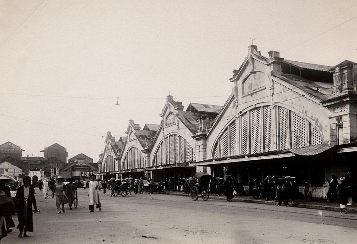 Hình ảnh về chợ Đồng Xuân của Triển lãm Ký ức chợ xưa giới thiệu trên Cổng thông tin điện tử.