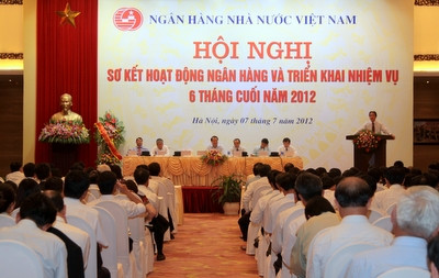 Ngành Ngân hàng sẽ triển khai các giải pháp giải quyết khó khăn cho doanh nghiệp - Ảnh VGP/Xuân Tuyến 