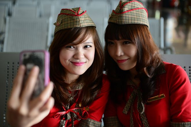 "Tự sướng" trong lúc ngồi chờ đến giờ lên máy bay.