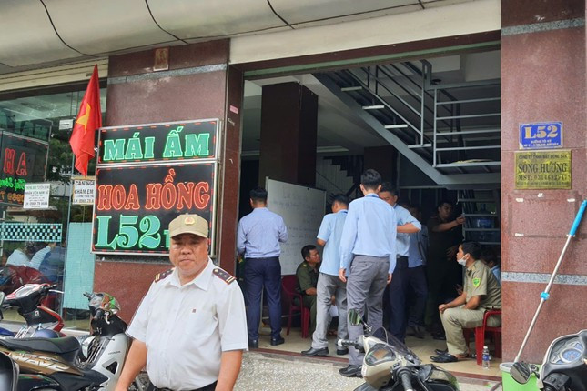 Bộ LĐ TB&XH yêu cầu các địa phương thanh tra, kiểm tra cơ sở chăm sóc trẻ em sau vụ bạo hành trẻ em ở cơ sở Hoa hồng ở TP.HCM. Bộ LĐ TB&XH yêu cầu các địa phương thanh tra, kiểm tra cơ sở chăm sóc trẻ em sau vụ bạo hành trẻ em ở cơ sở Hoa hồng ở TP.HCM.