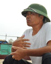 Với ông Lê Văn Hương vớt xác không vì thù lao mà vì cái tâm với những người xấu số