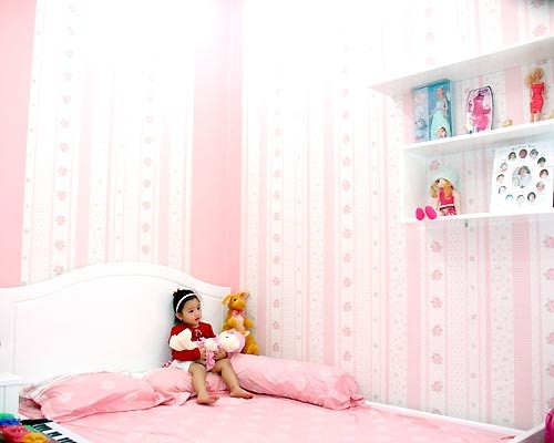 Căn phòng ngập tràn màu hồng nữ tính (Nguồn ảnh: Bưu điện Việt Nam)