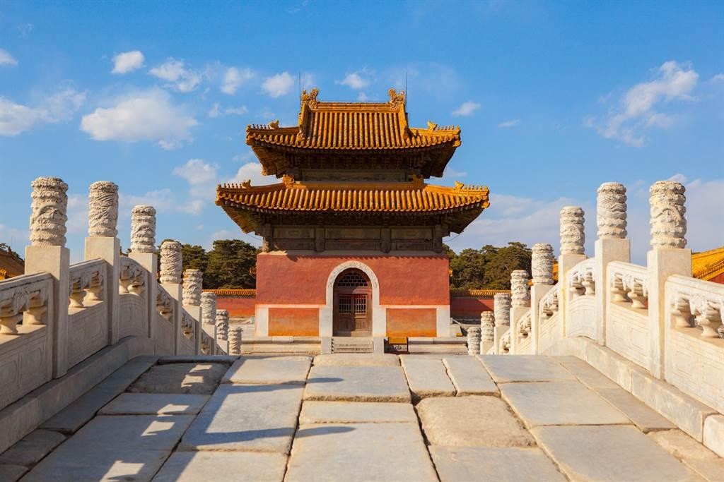 Lăng Ung Chính ở khu quần thể Thanh Tây lăng.