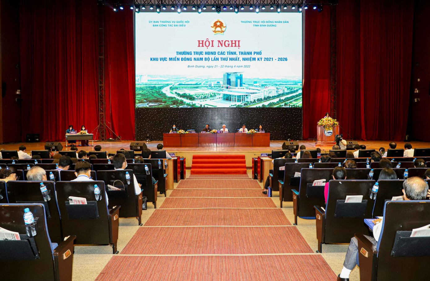 Toàn cảnh hội nghị. Ảnh: Quốc Chiến/Báo Bình Dương Toàn cảnh hội nghị. Ảnh: Quốc Chiến/Báo Bình Dương