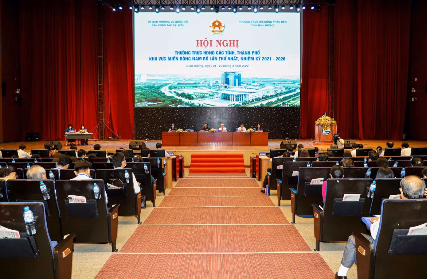 Toàn cảnh hội nghị. Ảnh: Quốc Chiến/Báo Bình Dương