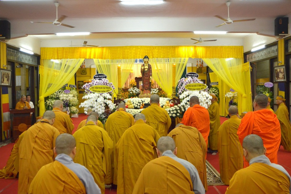 Kim quan của Đại lão Hòa thượng Thích Hiển Tu được tôn trí tại chùa Phật Học Xá Lợi. Ảnh: Phatsuonline. Kim quan của Đại lão Hòa thượng Thích Hiển Tu được tôn trí tại chùa Phật Học Xá Lợi. Ảnh: Phatsuonline.