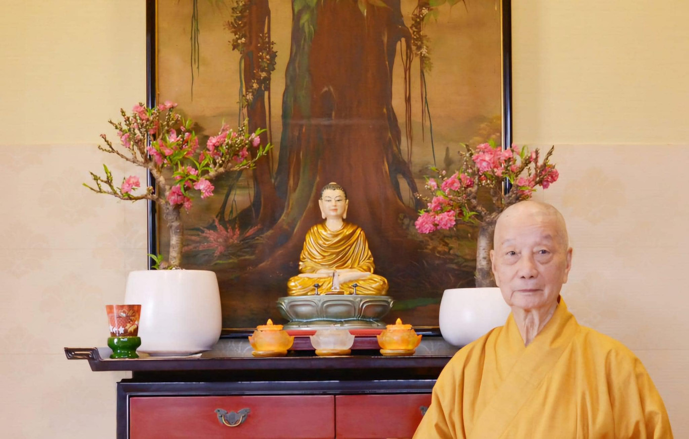 Đức Pháp Chủ căn dặn tăng, ni, Phật tử lấy giới luật làm thầy để khai phóng con đường tâm linh.