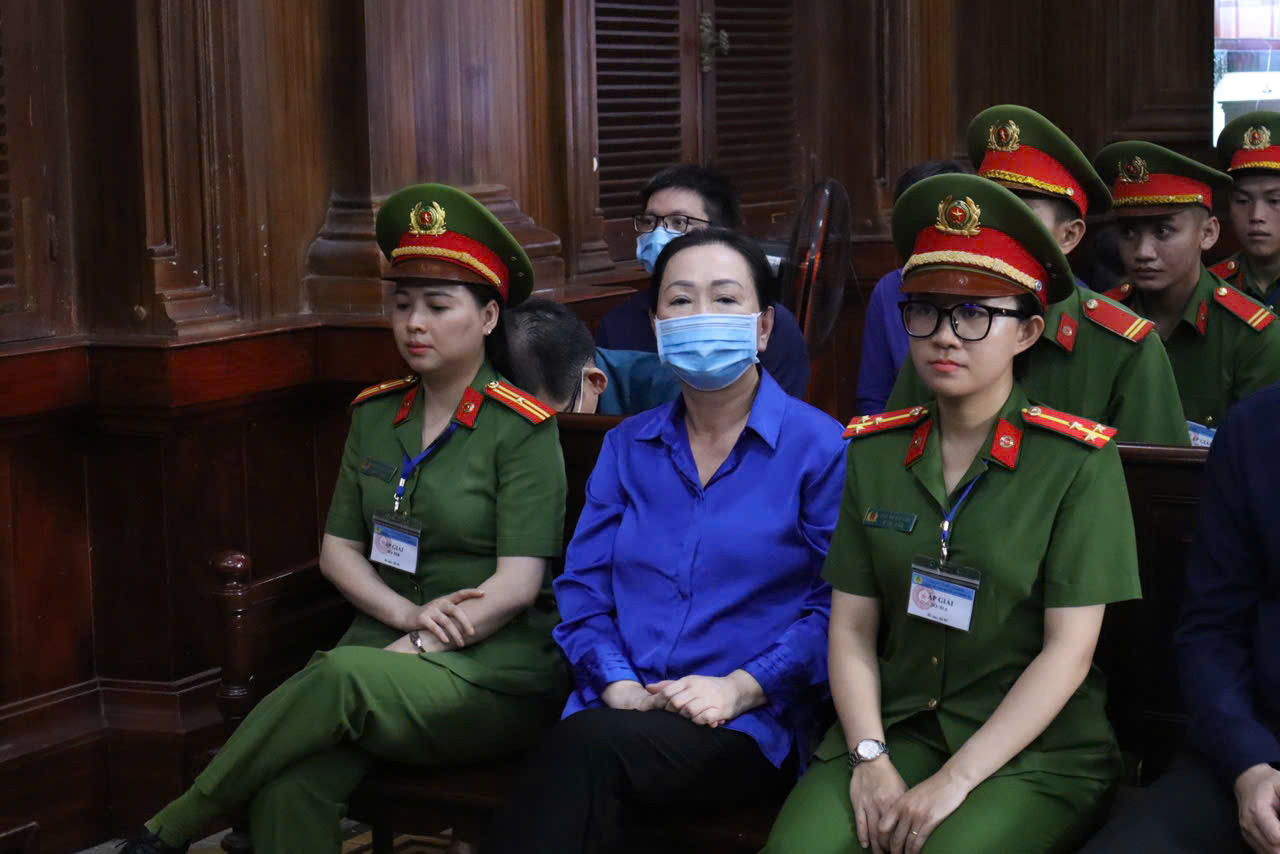 Bà Trương Mỹ Lan tại phiên tòa sáng 30/9. Ảnh: Tân Châu