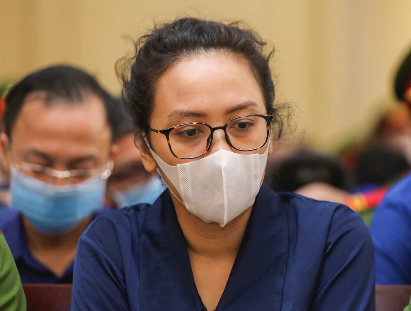 Viện Kiểm sát đề nghị HĐXX tuyên giảm án cho bị cáo Trương Huệ Vân, cháu gái bà Trương Mỹ Lan.