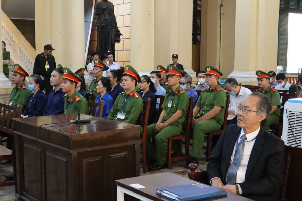 Một góc phòng xử án chiều 23/9. Ảnh: Tân Châu