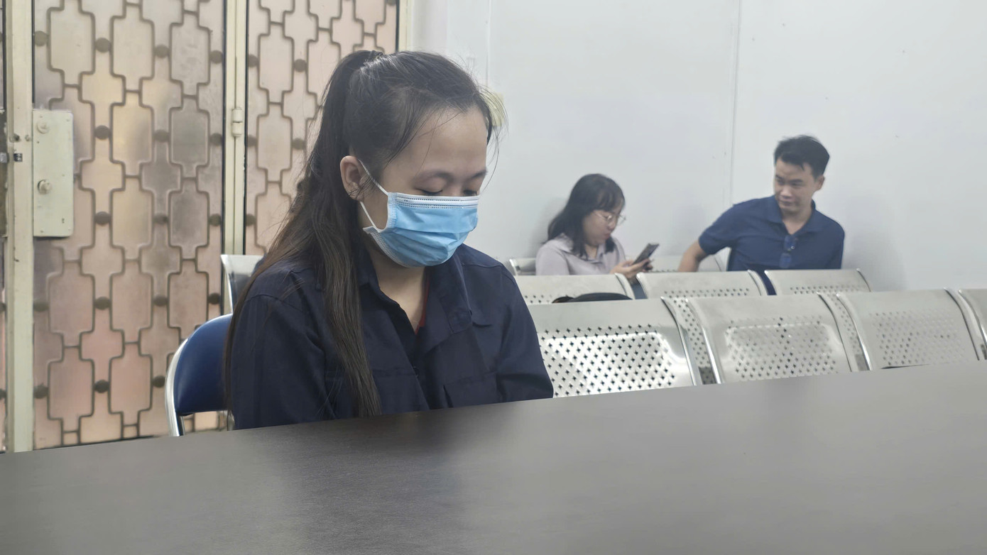 Bị cáo Võ Thị Mỹ Linh tại phiên tòa chiều 4/9. Bị cáo Võ Thị Mỹ Linh tại phiên tòa chiều 4/9.