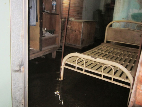 Thu dọn phòng để chạy lũ. Thu dọn phòng để chạy lũ