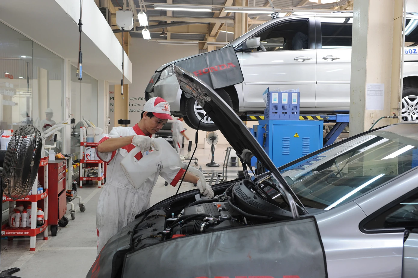 Doanh nghiệp nhập khẩu linh kiện ô tô có thể bị truy thu cả ngàn tỷ tiền thuế (ảnh minh họa) Ảnh: Kim Phương