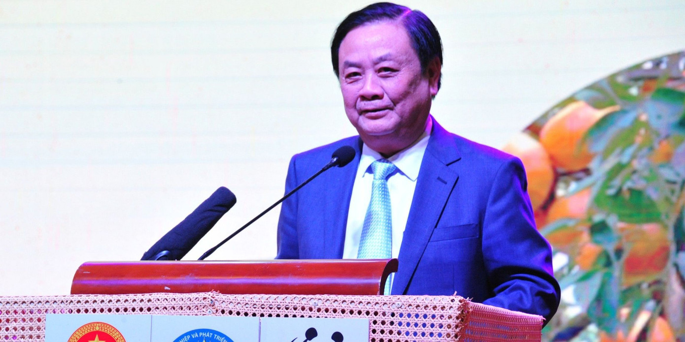 Ông Lê Minh Hoan – Bộ trưởng NN&PTNT phát biểu khai mạc hội nghị bàn giải pháp nông nghiệp thuận thiên. Ông Lê Minh Hoan – Bộ trưởng NN&PTNT phát biểu khai mạc hội nghị bàn giải pháp nông nghiệp thuận thiên.