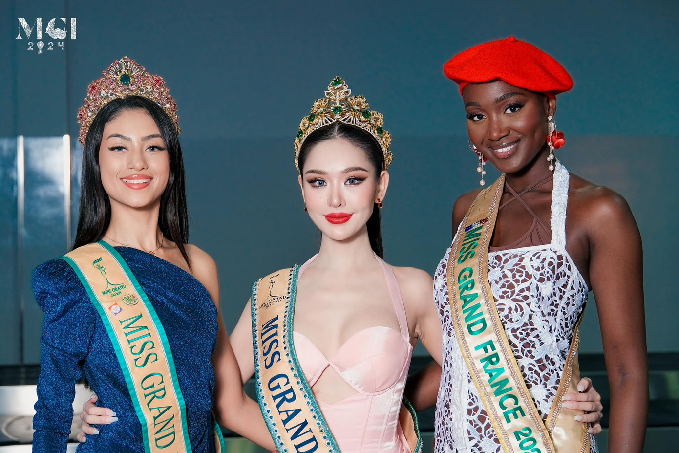 Sáng 3/10, nhiều người đẹp quốc tế đã có mặt ở Campuchia để nhập cuộc tại Hoa hậu Hòa bình Quốc tế 2024. Đại diện chủ nhà Thái Lan có mặt từ sớm để đón hai người đẹp Nhật Bản và Pháp. Các hoạt động bên lề được tổ chức ở Campuchia. Sau đó, thí sinh di chuyển đến Thái Lan để dự bán kết và chung kết dự kiến ngày 25/10.