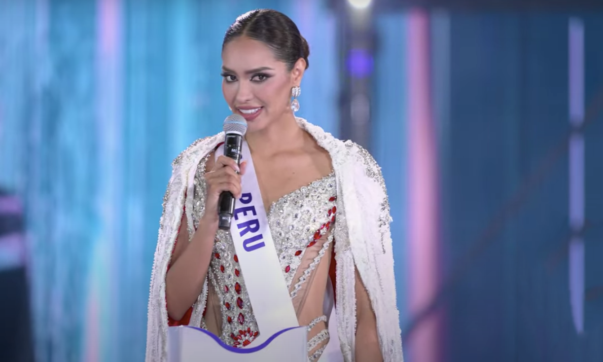 Người đẹp Peru và Việt Nam trong phần thi ứng xử. Người đẹp Peru và Việt Nam trong phần thi ứng xử.