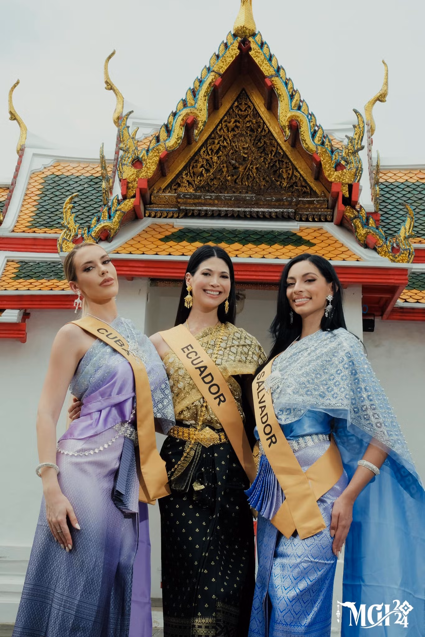 Các thí sinh trong hoạt động ở Thái Lan hôm 8/10.