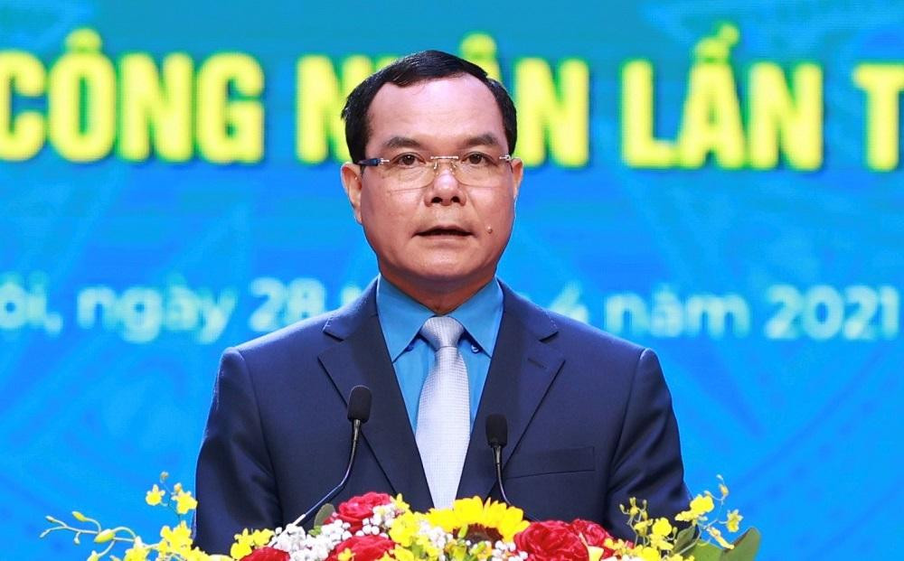 Chủ tịch Tổng LĐLĐ Việt Nam Nguyễn Đình Khang phát biểu tại Lễ kỷ niệm 135 năm Ngày Quốc tế Lao động. Chủ tịch Tổng LĐLĐ Việt Nam Nguyễn Đình Khang phát biểu tại Lễ kỷ niệm 135 năm Ngày Quốc tế Lao động.