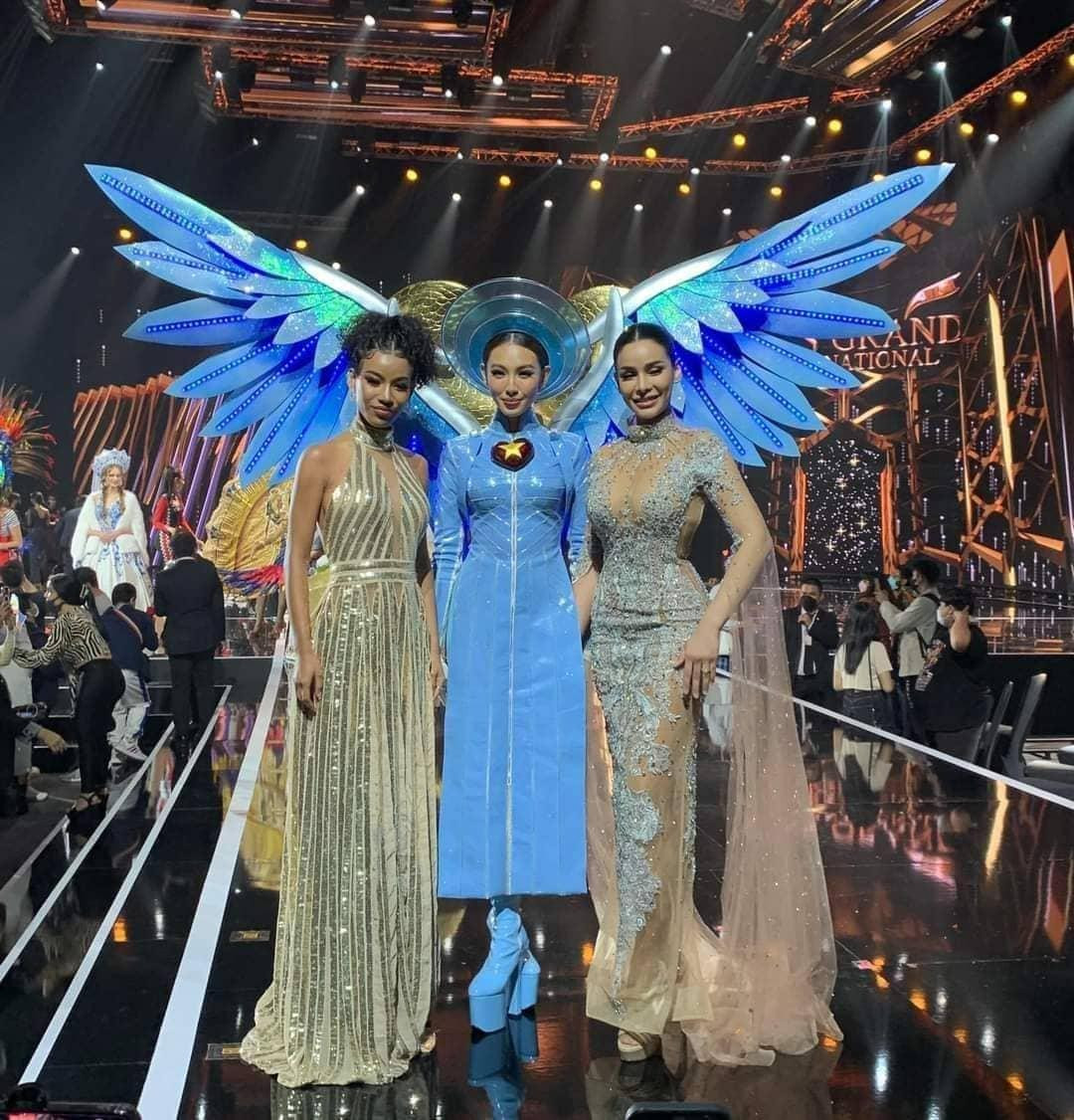 Hoa hậu Hòa bình Thái Lan 2019 - Coco Arayha - và Hoa hậu Hòa bình Thái Lan 2020 - Nam Chantarapadit - cũng dự đoán đại diện Việt Nam có thể tiến đến top 5.