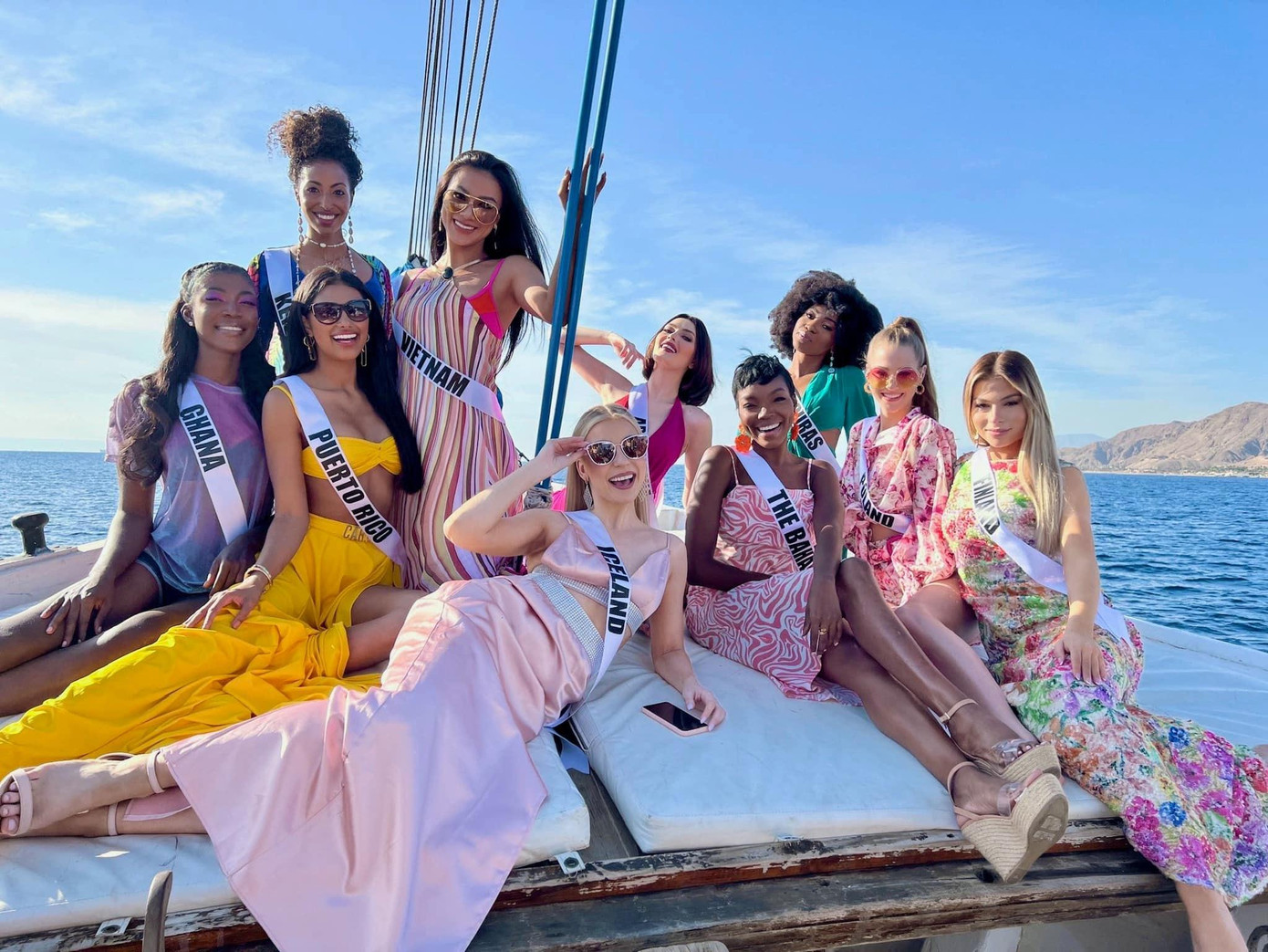 Ngày hôm qua, Á hậu Kim Duyên và dàn thí sinh Miss Universe 2021 tiếp tục có những trải nghiệm tuyệt vời khi đi thăm thú những cảnh đẹp ở thành phố Eilat, Israel. Ngày hôm qua, Á hậu Kim Duyên và dàn thí sinh Miss Universe 2021 tiếp tục có những trải nghiệm tuyệt vời khi đi thăm thú những cảnh đẹp ở thành phố Eilat, Israel.