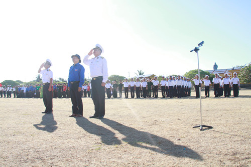 Cận cảnh lễ chào cờ trọng thể trên đảo Song Tử Tây ảnh 1