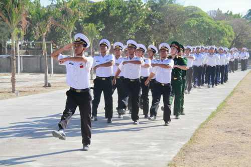 Cận cảnh lễ chào cờ trọng thể trên đảo Song Tử Tây ảnh 11