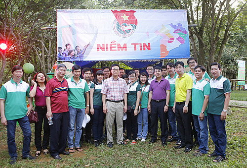 Đoàn Thanh niên Vietcombank tổ chức hội trại ảnh 19