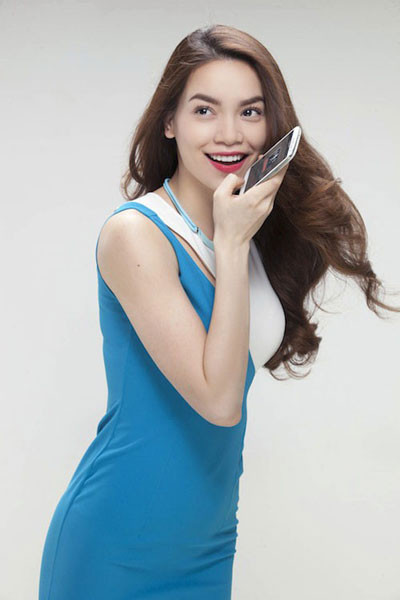 Ca sĩ Hồ Ngọc Hà đắt hàng nhất hiện nay với việc viết status. Ảnh: MINH TRẦN