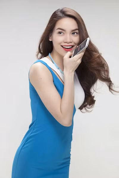 Ca sĩ Hồ Ngọc Hà đắt hàng nhất hiện nay với việc viết status. Ảnh: MINH TRẦN
