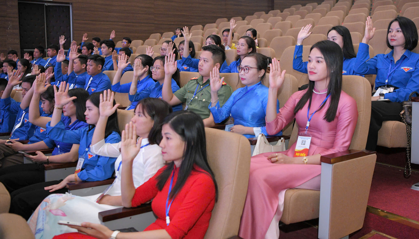 Các đại biểu hiệp thương các nội dung tại Đại hội. Ảnh: BTC