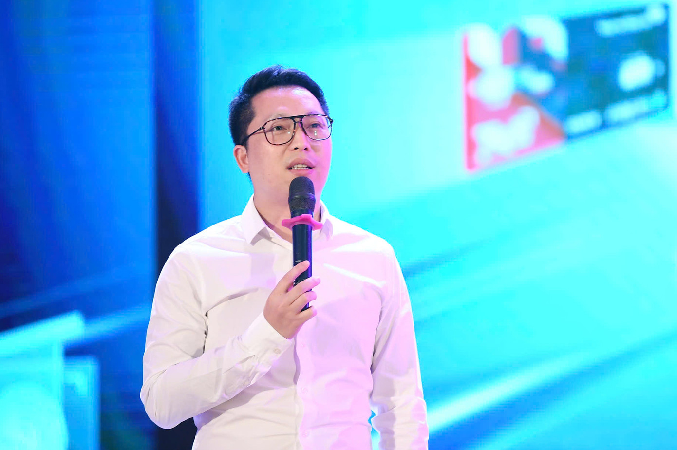 Ông Mai Huy Phương trao đổi tại chương trình. Ông Mai Huy Phương trao đổi tại chương trình.