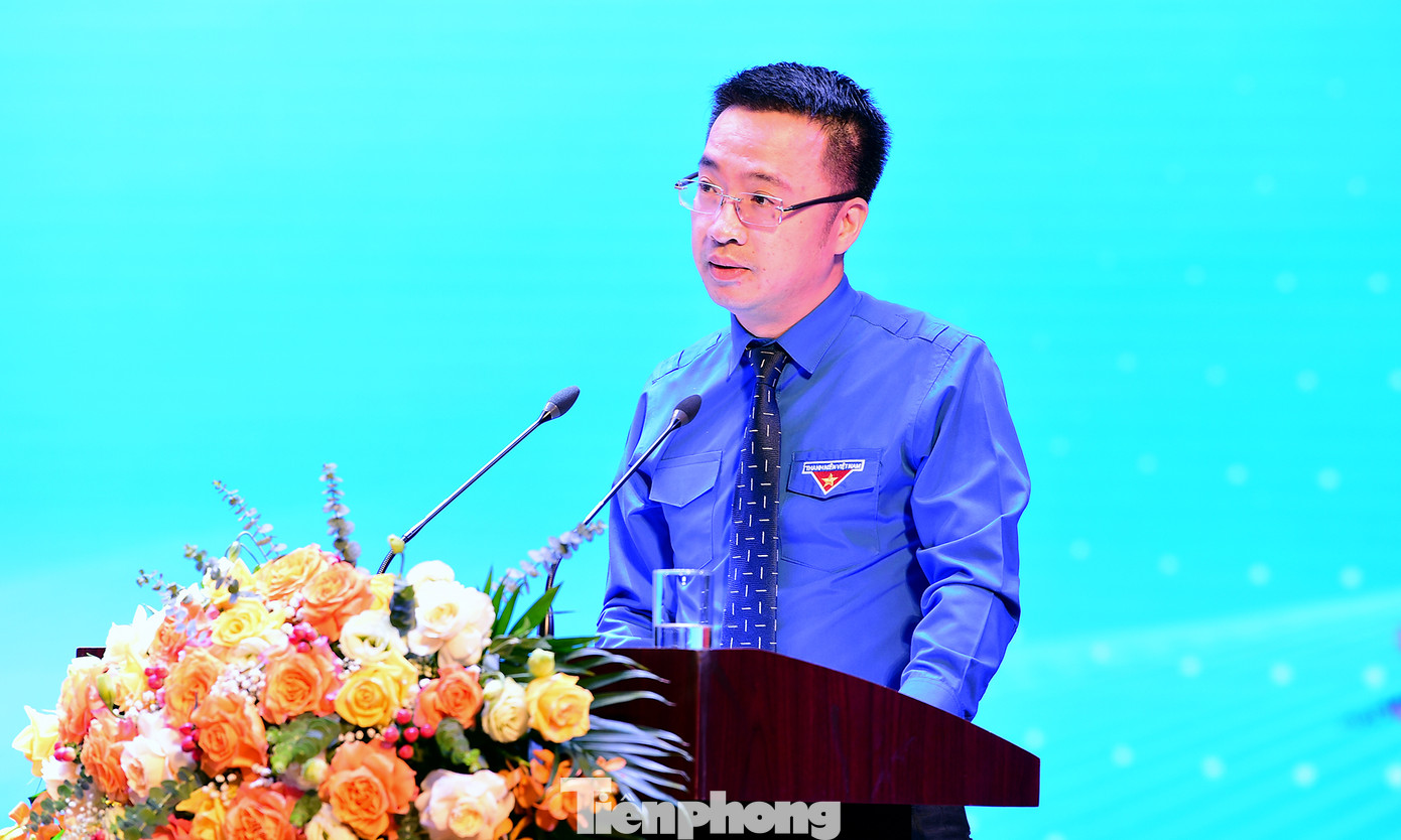 Anh Nguyễn Tường Lâm phát biểu chỉ đạo tại chương trình. Ảnh: Xuân Tùng