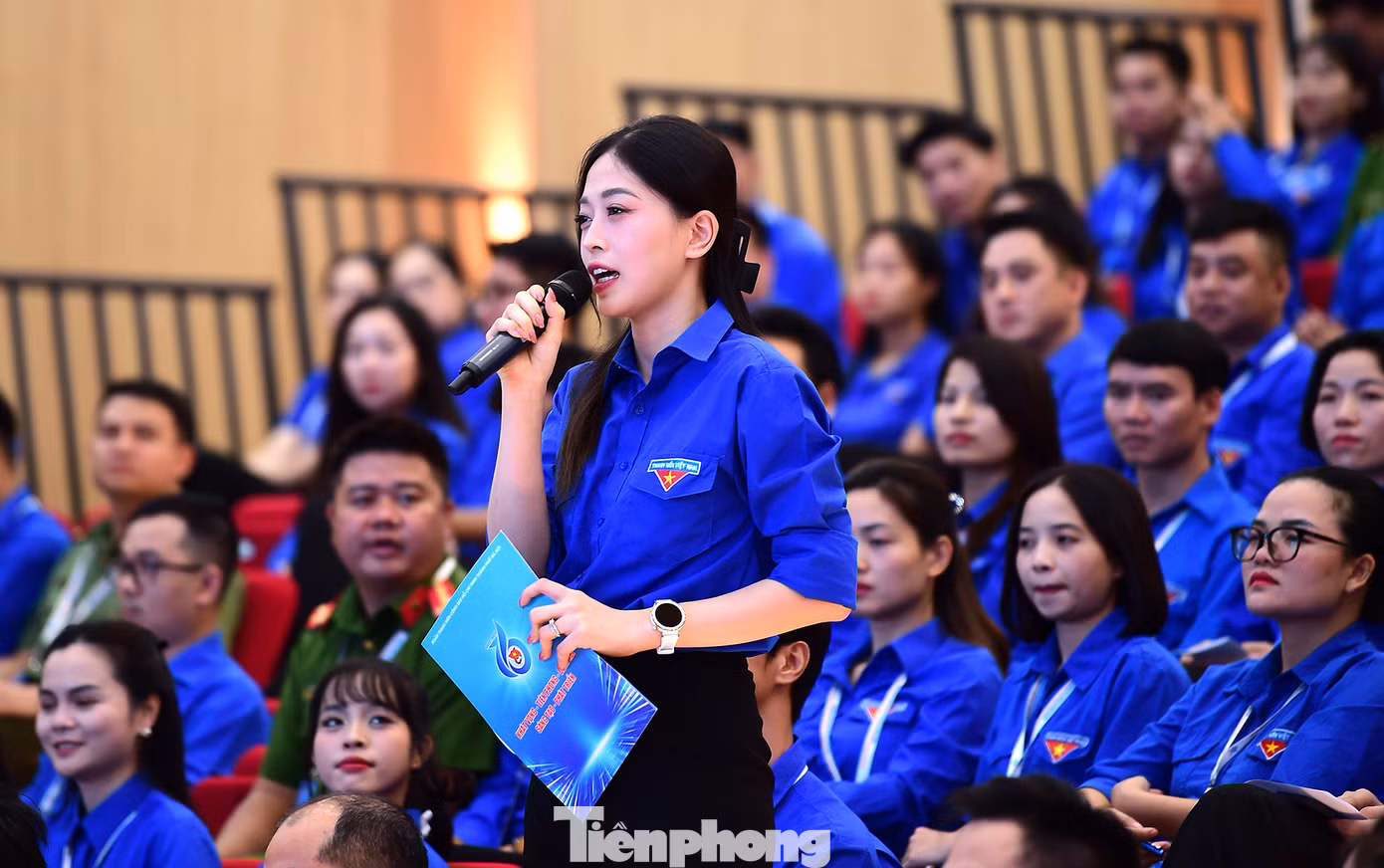 Á hậu Việt Nam Bùi Phương Nga nêu đề xuất liên quan đến chủ đề "Hà Nội văn hiến". Ảnh: Xuân Tùng