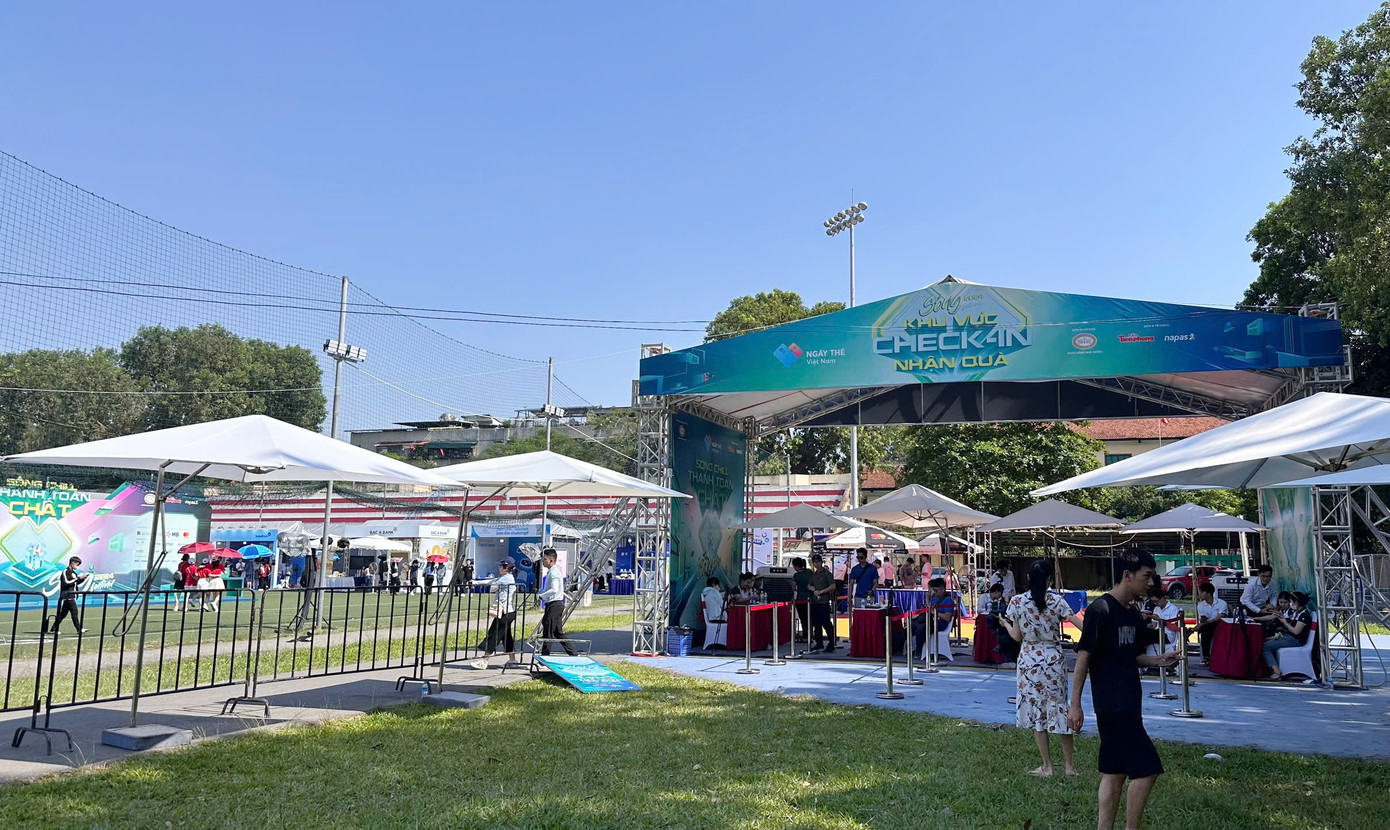 Sự kiện năm nay có nhiều điểm mới, thú vị và trải nghiệm công nghệ thanh toán thông minh 100% không sử dụng tiền mặt; hoạt động giải trí và mua sắm cho người trẻ cũng như các gia đình.