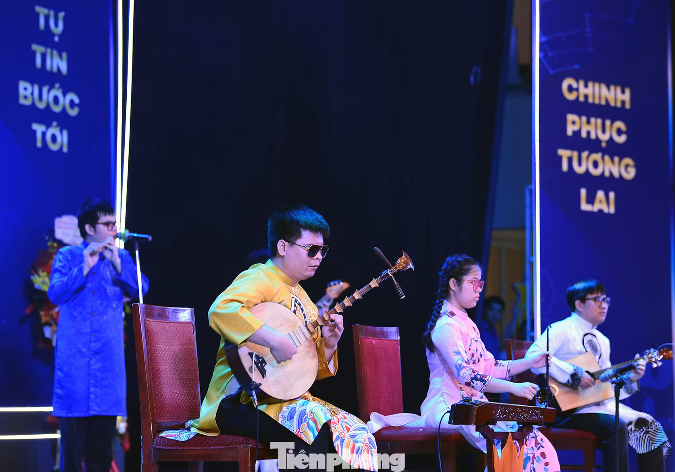 Tiết mục văn nghệ đặc biệt trong chương trình Đại hội. Ảnh: Xuân Tùng