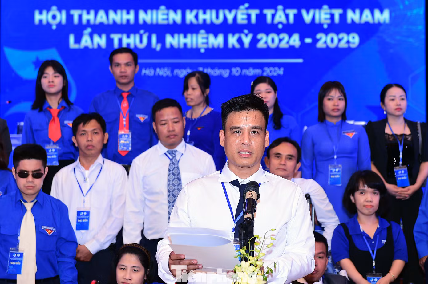 Anh Phạm Văn Thành - Chủ tịch Hội Thanh niên Khuyết tật Việt Nam khoá I phát biểu nhận nhiệm vụ tại Đại hội.