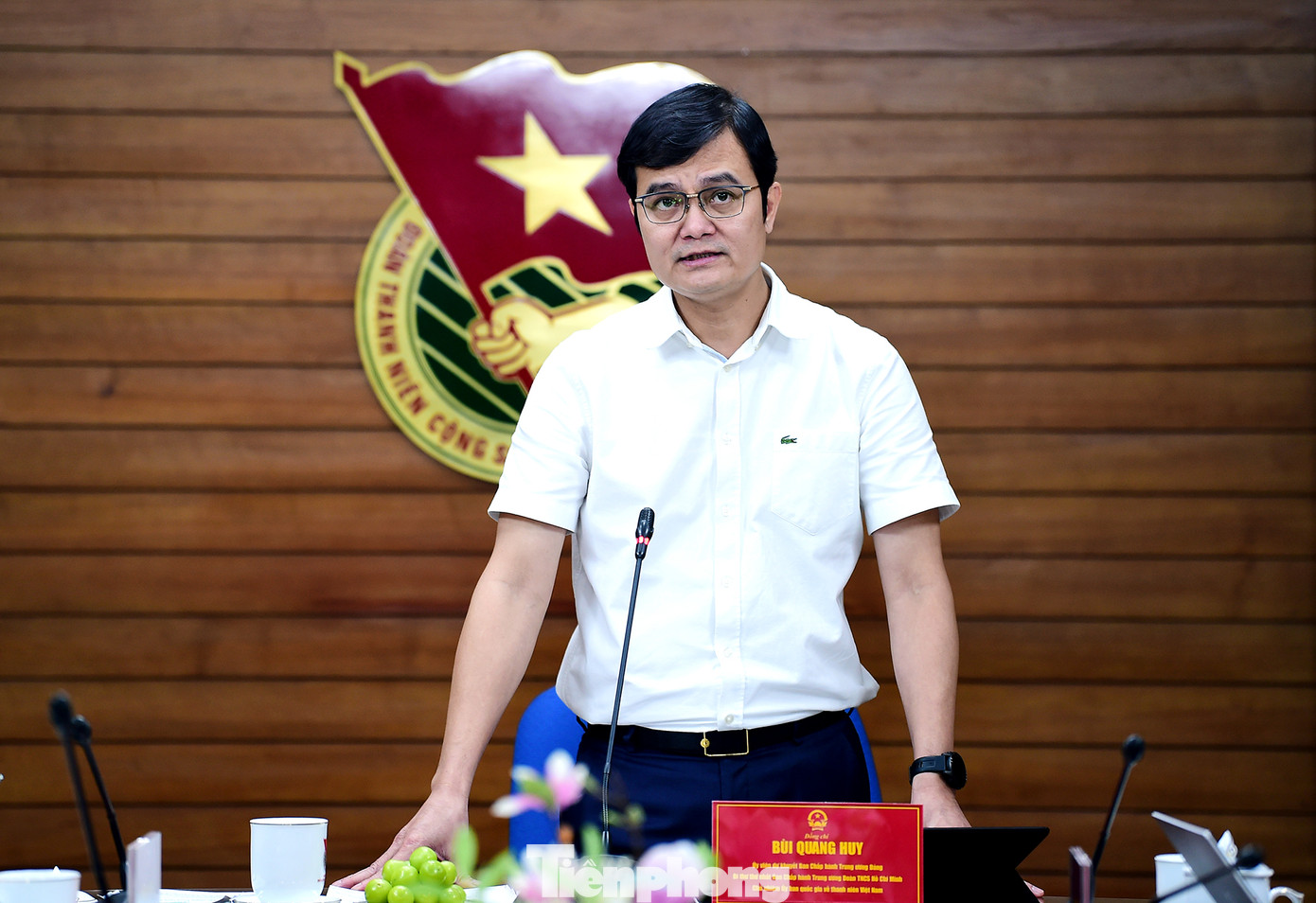 Bí thư thứ nhất T.Ư Đoàn, Chủ nhiệm UBQG về Thanh niên Việt Nam phát biểu tại buổi làm việc. Ảnh: Xuân Tùng