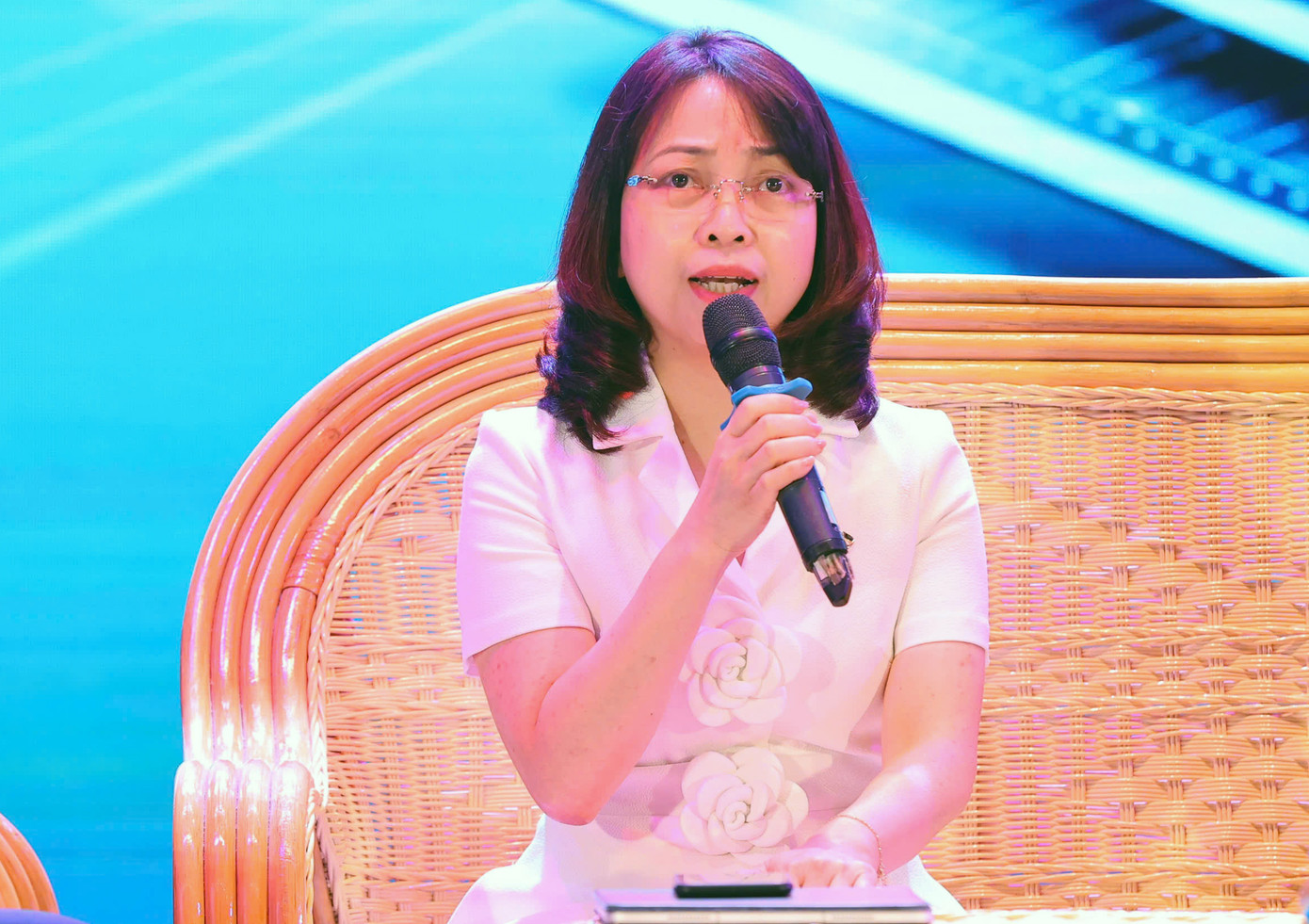 Bà Nguyễn Thị Thái Hà chia sẻ tại chương trình. Bà Nguyễn Thị Thái Hà chia sẻ tại chương trình.