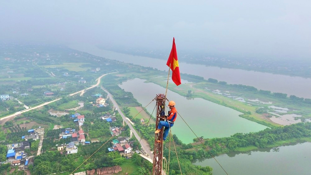 Dự án đường dây 500kV mạch 3 được thi công thần tốc.