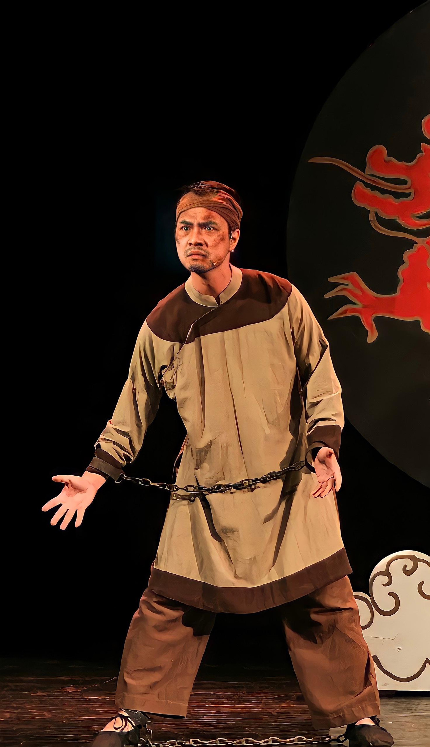 Tô Dũng khẳng định chỗ đứng trên sân khấu Nhà hát kịch Việt Nam. Ảnh: NVCC