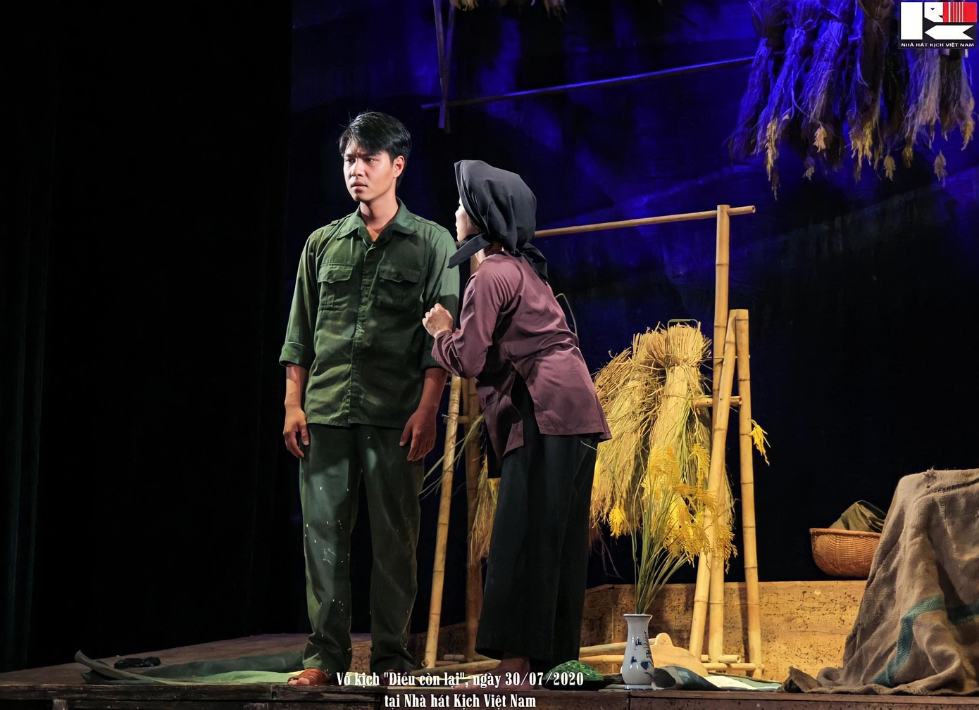 Bân của "Điều còn lại"