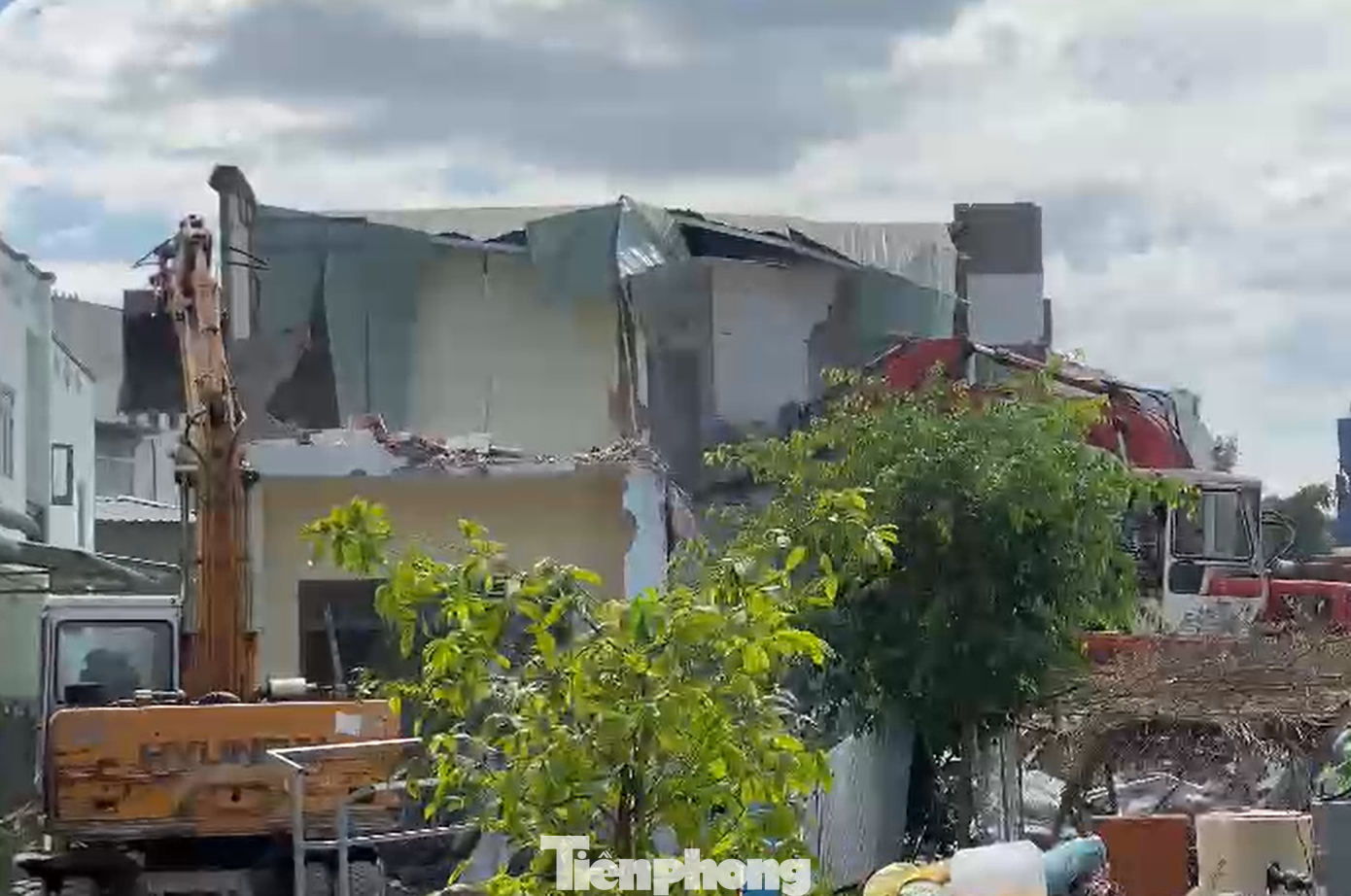 Các công trình xây trên đất nông nghiệp bị cưỡng chế