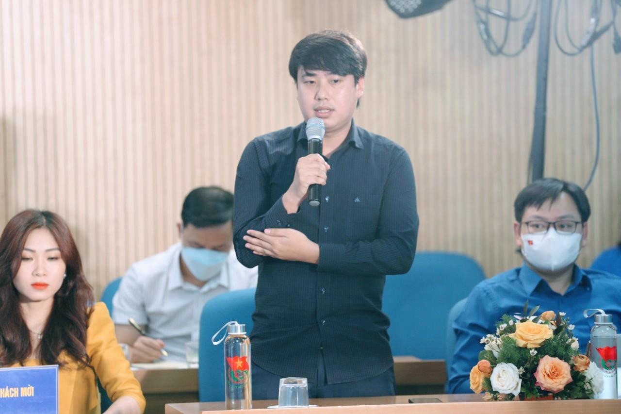 Anh Nguyễn Văn An đã được bình chọn trong top 30 người có tầm ảnh hưởng tích cực tới thế hệ trẻ Việt Nam năm 2020 do Tạp chí Forbes Việt Nam bình chọn. Trước khi đặt câu hỏi, anh Nguyễn Văn An bày tỏ rất vinh dự khi có mặt tại buổi đối thoại hôm nay. Anh Nguyễn Văn An đã được bình chọn trong top 30 người có tầm ảnh hưởng tích cực tới thế hệ trẻ Việt Nam năm 2020 do Tạp chí Forbes Việt Nam bình chọn. Trước khi đặt câu hỏi, anh Nguyễn Văn An bày tỏ rất vinh dự khi có mặt tại buổi đối thoại hôm nay.