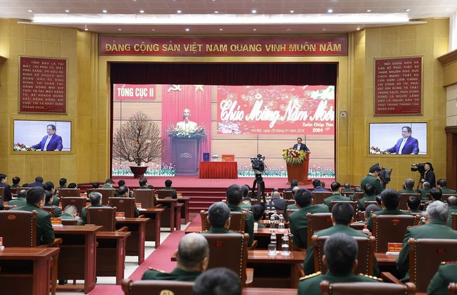 Thủ tướng Phạm Minh Chính chúc Tết và giao nhiệm vụ cho cán bộ Tổng cục 2 - Bộ Quốc phòng. (Ảnh: Dương Giang/TTXVN) Thủ tướng Phạm Minh Chính chúc Tết và giao nhiệm vụ cho cán bộ Tổng cục 2 - Bộ Quốc phòng. (Ảnh: Dương Giang/TTXVN)