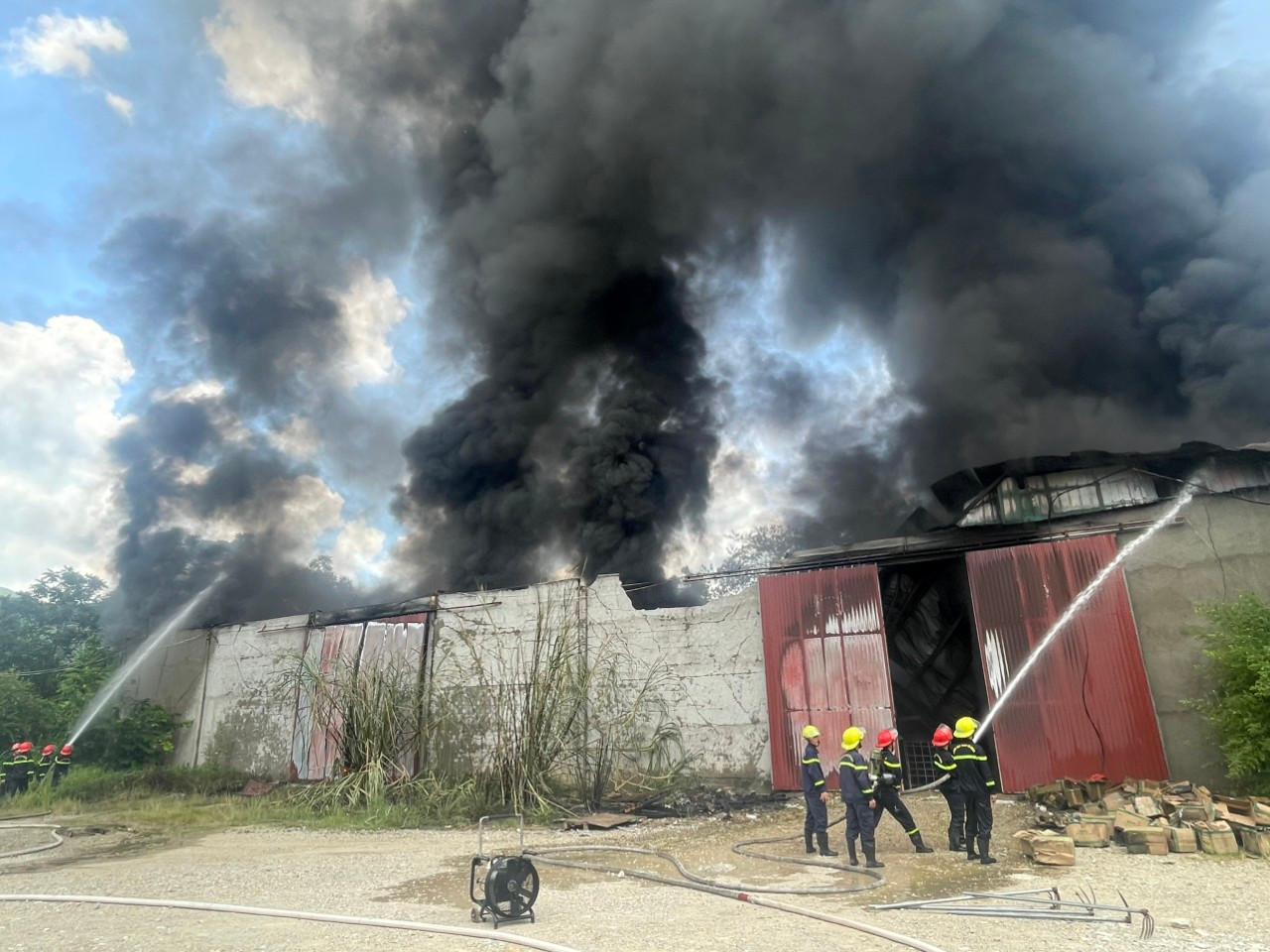 Hiện trường vụ cháy. Ảnh: Đàm Quang. Hiện trường vụ cháy. Ảnh: Đàm Quang.