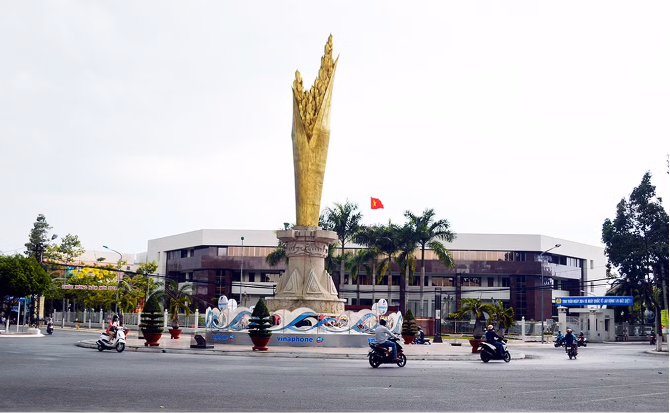 Trụ sở UBND tỉnh An Giang (Ảnh: Sở Y tế An Giang). Trụ sở UBND tỉnh An Giang (Ảnh: Sở Y tế An Giang).