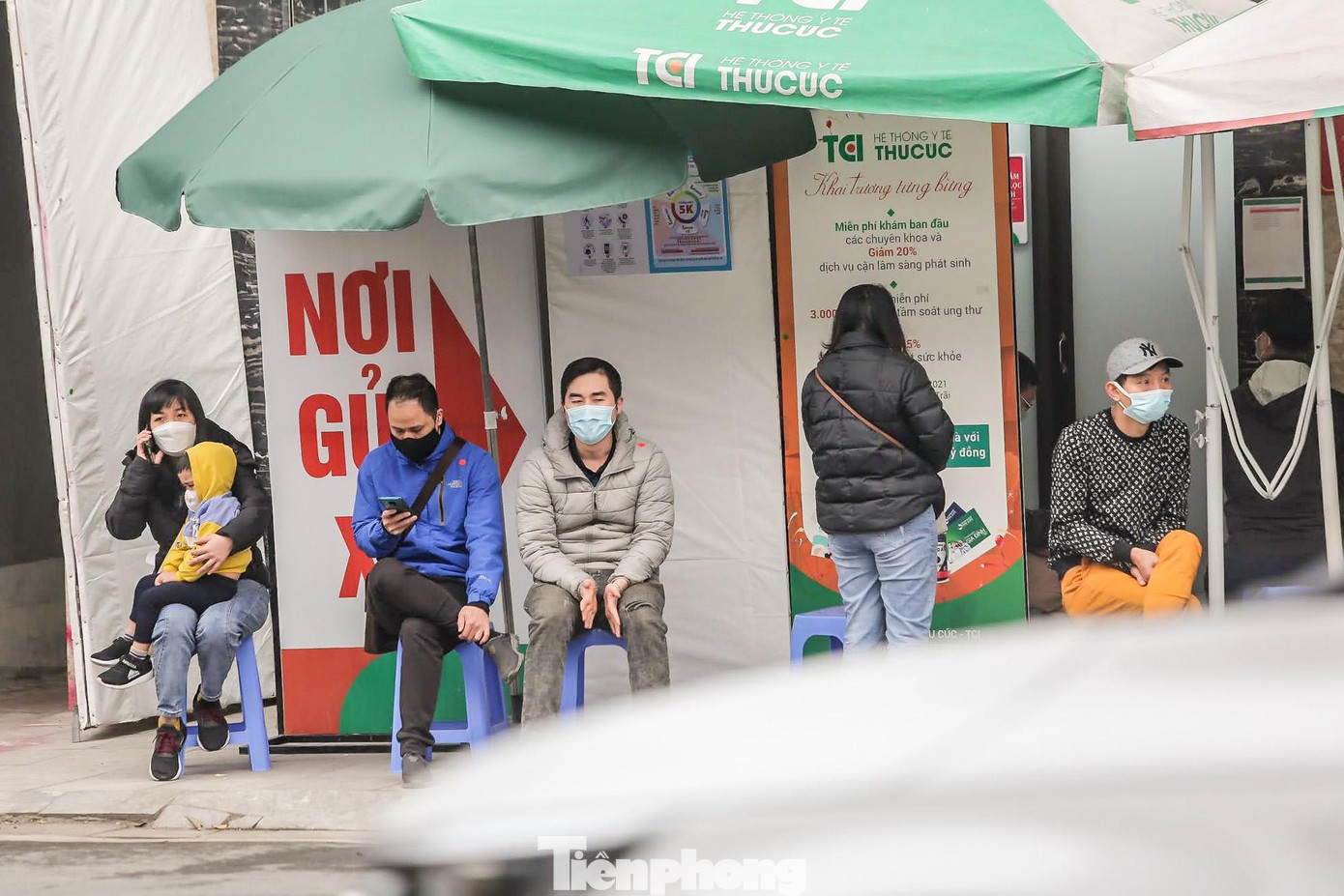 Số người mắc COVID-19 tăng nhanh trong những ngày gần đây. Ngày 27/2, bộ Y Tế cho biết, số ca mắc mới tăng vọt lên 86.990 ca, Hà Nội tiếp tục nhiều nhất với hơn 11.500 F0. Số người mắc COVID-19 tăng nhanh trong những ngày gần đây. Ngày 27/2, bộ Y Tế cho biết, số ca mắc mới tăng vọt lên 86.990 ca, Hà Nội tiếp tục nhiều nhất với hơn 11.500 F0.