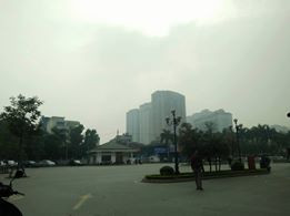 Người nhà bệnh nhân tố bị bảo vệ đánh nhập viện ảnh 1